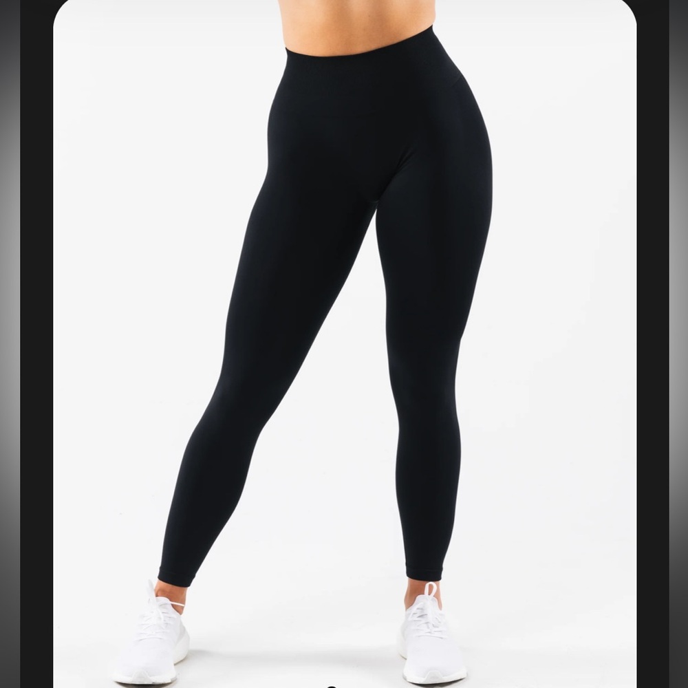 Alphalete amplify leggings BLACK- NWOT